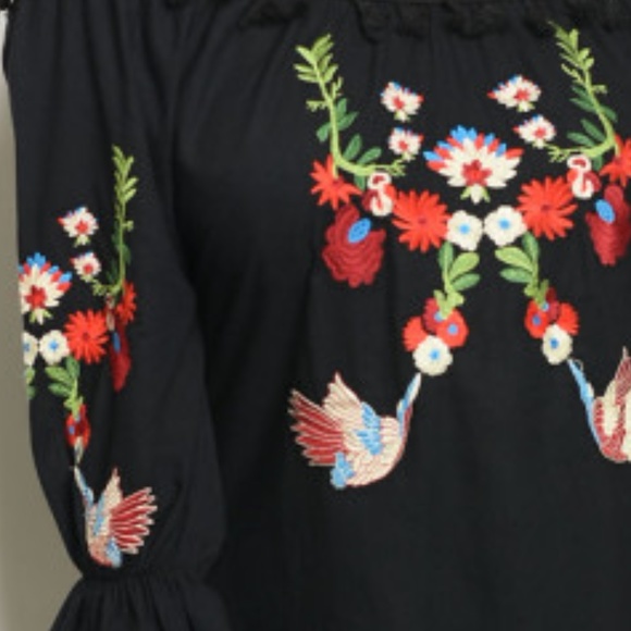 "PLUS SIZE" BOHO CHIC EMBROIDERED DETAILS DRESS - Picture 3 of 3